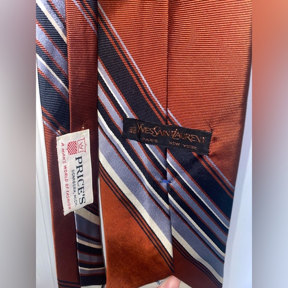 Yves Saint Laurent Mens Tie - Picture 3 of 3